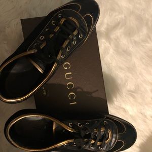 Women Gucci Sneaker